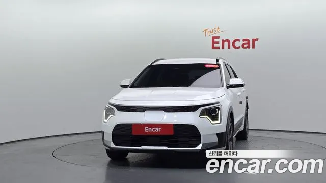 Kia Niro 2022 thumb 2