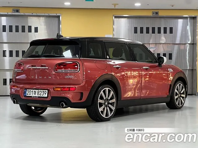 MINI Clubman 2023 thumb 2