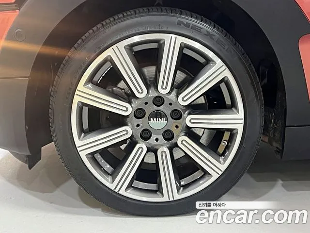 MINI Clubman 2023 thumb 5