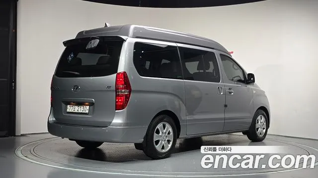 Hyundai Starex 2018 thumb 2