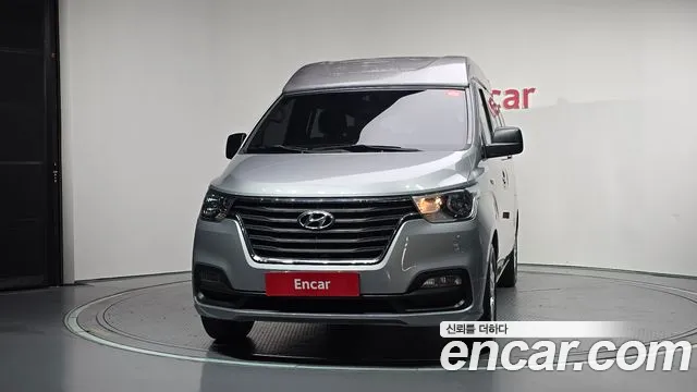 Hyundai Starex 2018 thumb 3