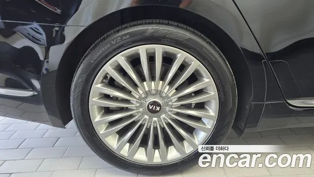 Kia K9 2019 thumb 5