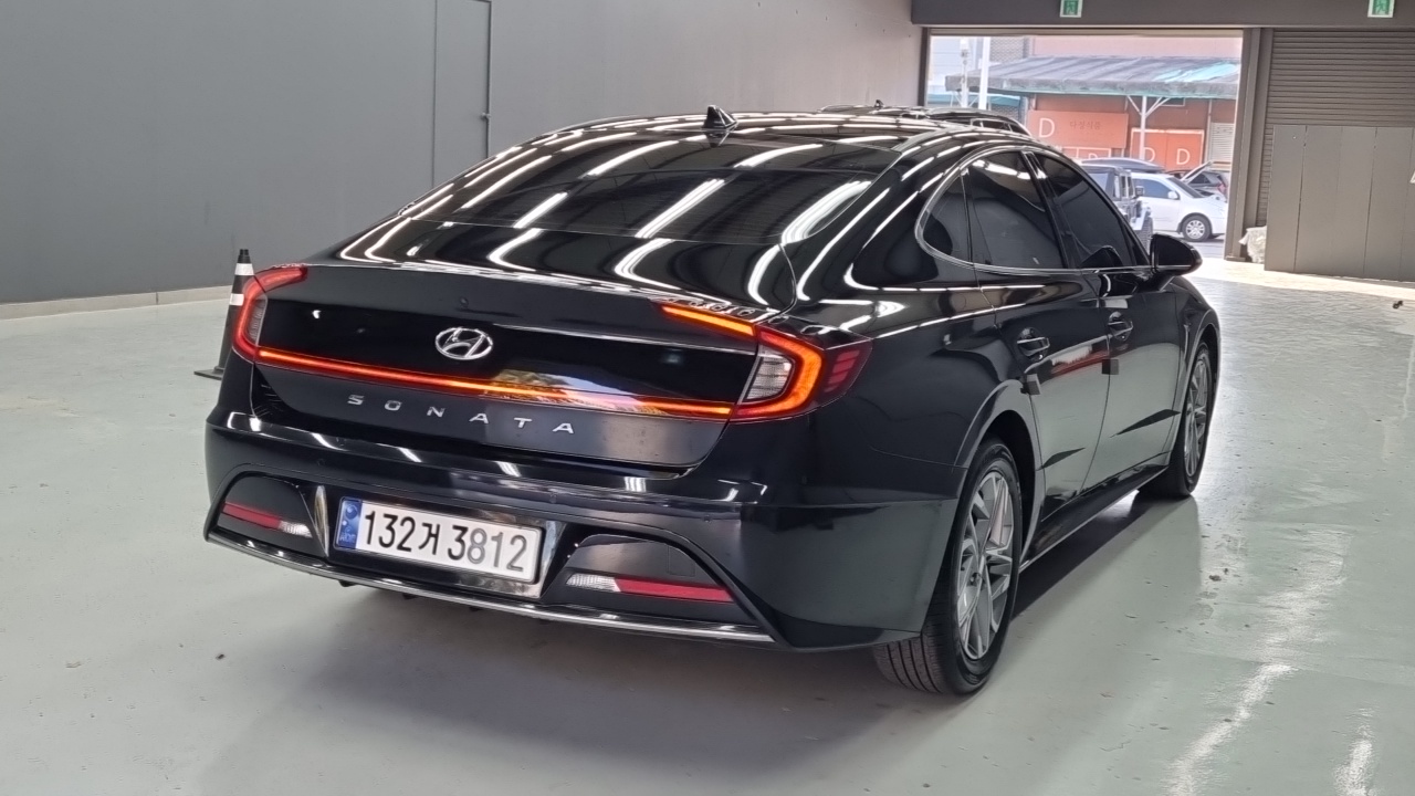 Hyundai Sonata 2022 thumb 2
