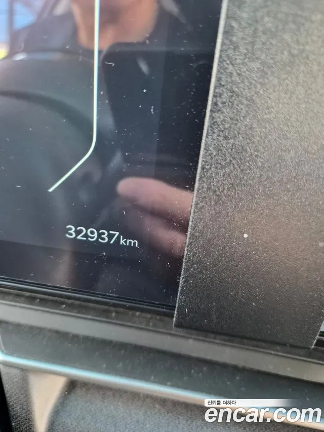 Kia Carnival 2024 thumb 9