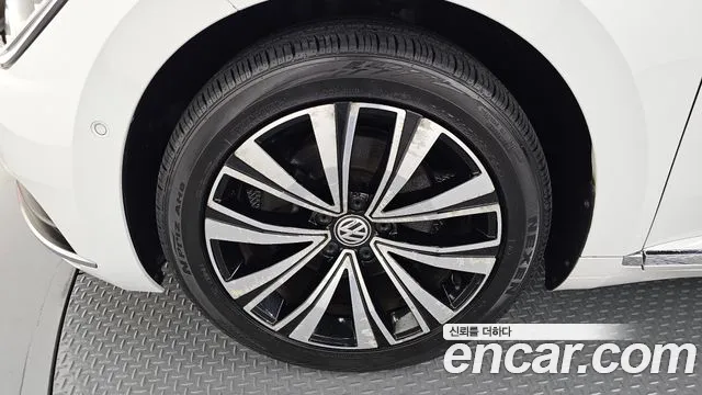 Volkswagen Arteon 2019 thumb 5