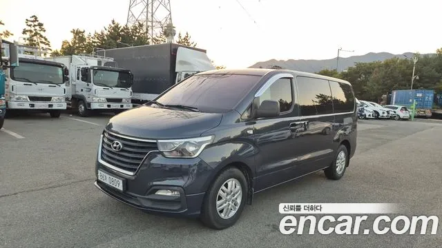 Hyundai Starex 2018 thumb 2