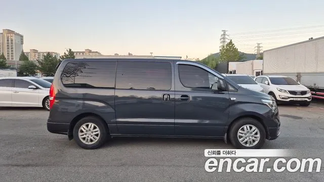 Hyundai Starex 2018 thumb 7