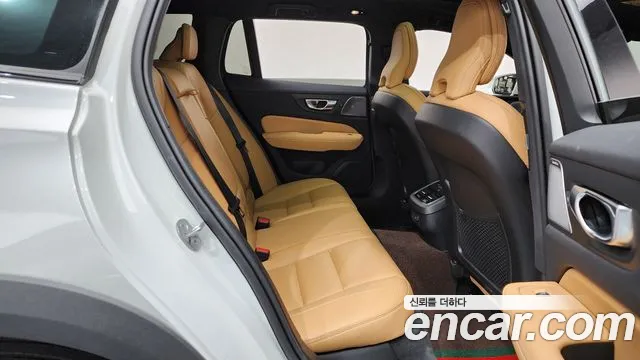 Volvo V60 2023 thumb 11