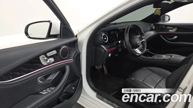 Mercedes-Benz E-Класс 2021 thumb 10
