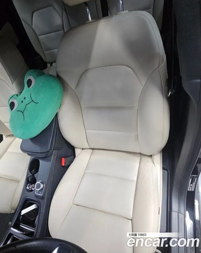 Mercedes-Benz B-Class 2018 thumb 10
