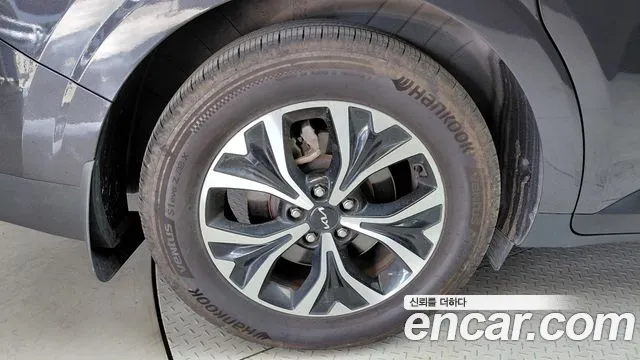 Kia Carnival 2022 thumb 5