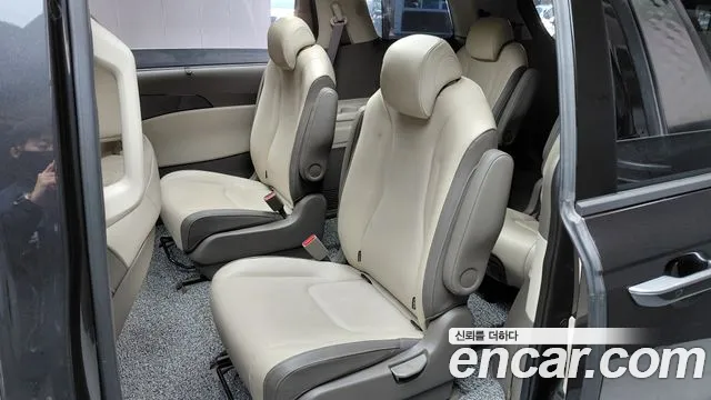 Kia Carnival 2022 thumb 12