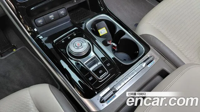 Kia Carnival 2023 thumb 9