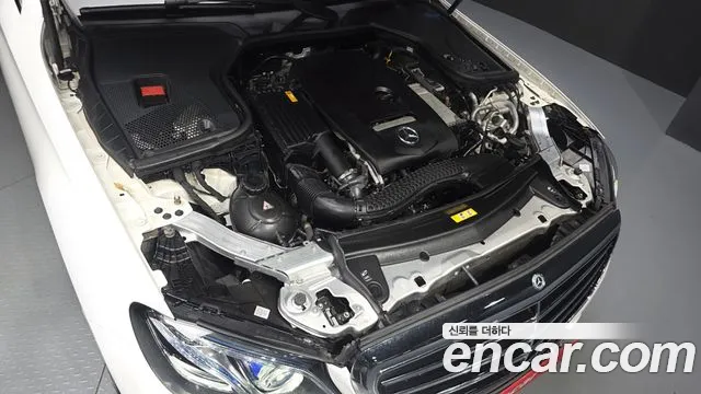 Mercedes-Benz E-Класс 2017 thumb 6
