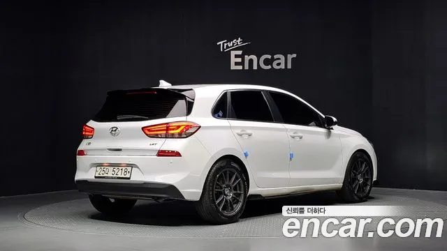 Hyundai i30 2018 thumb 2