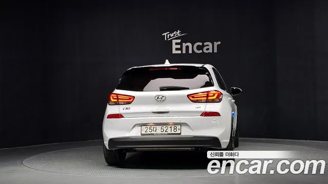 Hyundai i30 2018 thumb 4