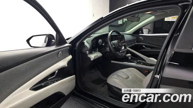 Hyundai Avante 2021 thumb 10