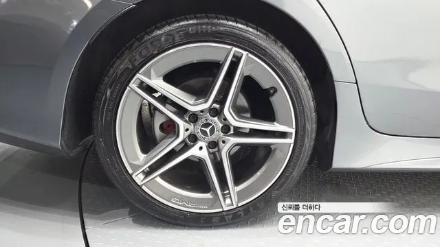 Mercedes-Benz CLS-Class 2019 thumb 4
