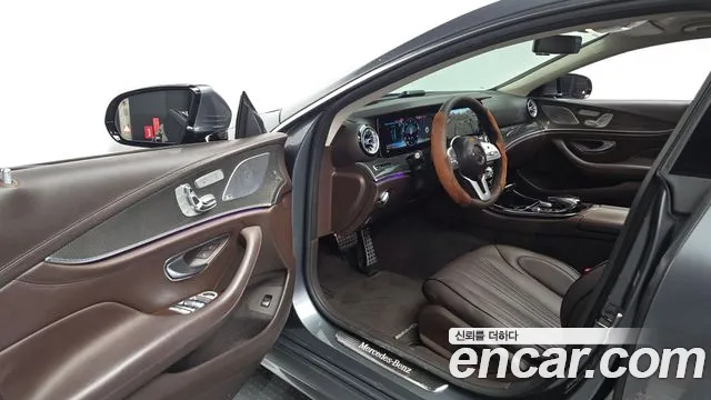 Mercedes-Benz CLS-Class 2019 thumb 9