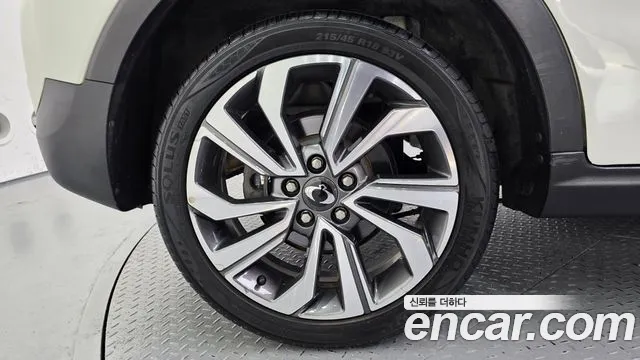 KG_Mobility_Ssangyong TIBOLI 2019 thumb 5