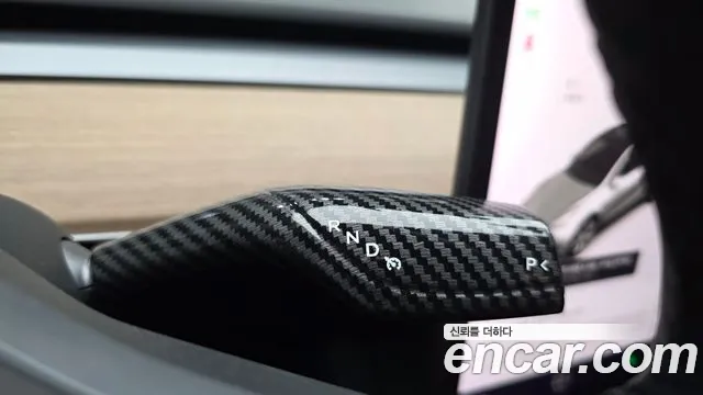 Tesla Model Y 2021 thumb 9