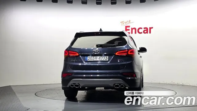 Hyundai Santa Fe 2016 thumb 4