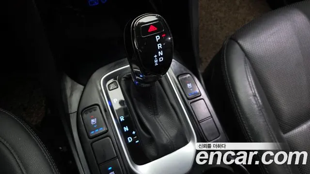 Hyundai Santa Fe 2016 thumb 9