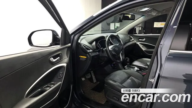 Hyundai Santa Fe 2016 thumb 10