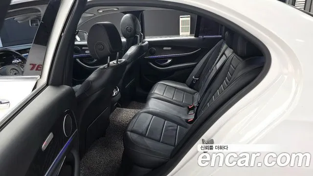 Mercedes-Benz E-Класс 2017 thumb 12