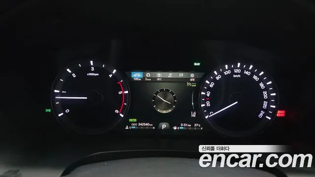 KG_Mobility_Ssangyong Rexton 2018 thumb 8