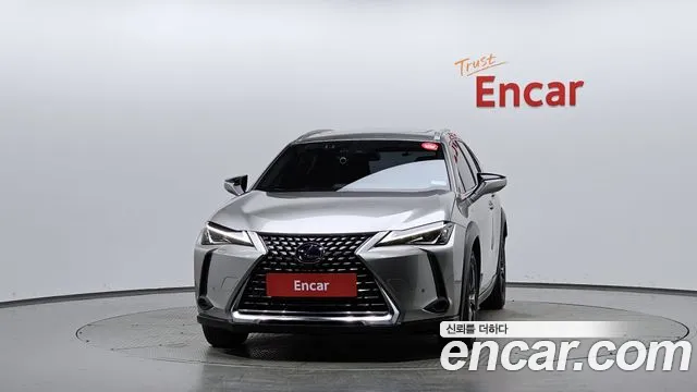 Lexus UX 2019 thumb 3