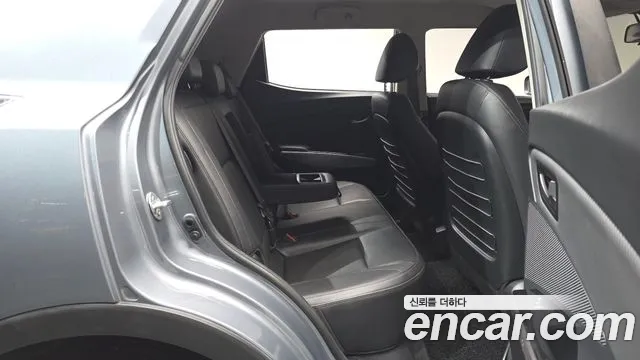 KG_Mobility_Ssangyong TIBOLI 2023 thumb 11