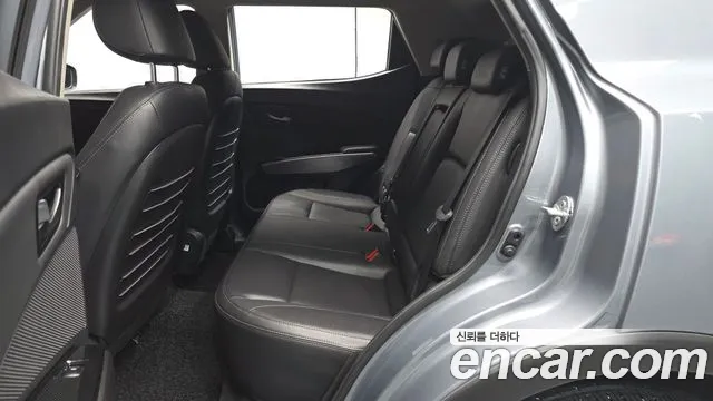 KG_Mobility_Ssangyong TIBOLI 2023 thumb 12
