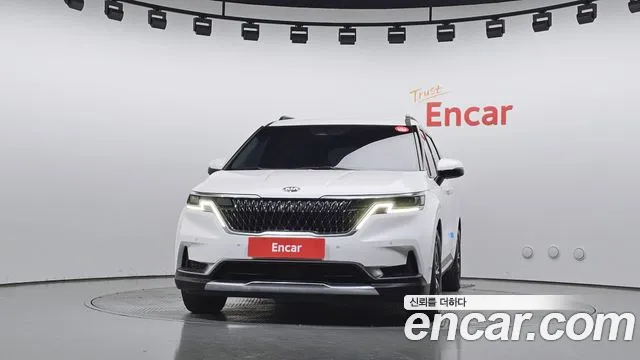 Kia Carnival 2021 thumb 3