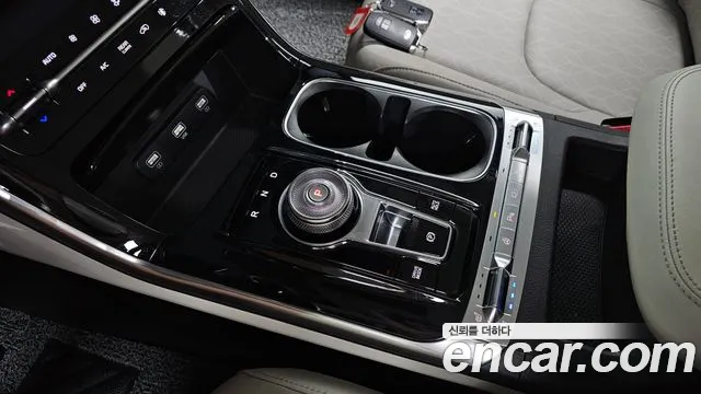 Kia Carnival 2021 thumb 9