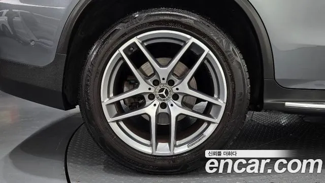 Mercedes-Benz GLC 2018 thumb 5