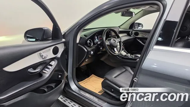 Mercedes-Benz GLC 2018 thumb 10