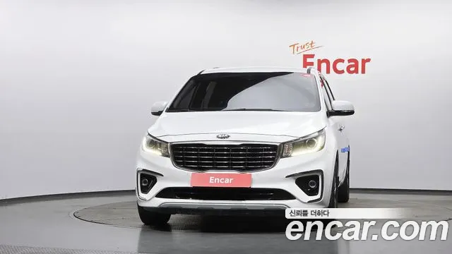 Kia Carnival 2020 thumb 3