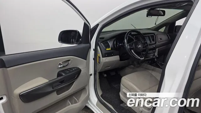 Kia Carnival 2020 thumb 10