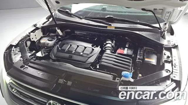 Volkswagen Tiguan 2022 thumb 5