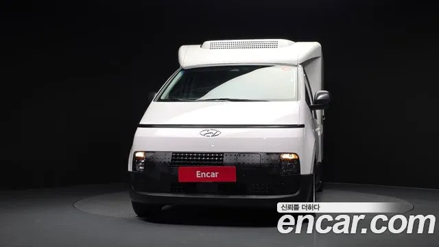 Hyundai Staria 2024 thumb 3