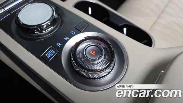 Genesis GV70 2023 thumb 9
