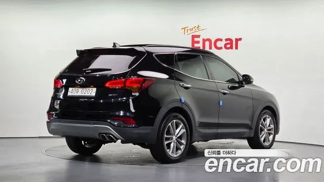 Hyundai Santa Fe 2016 thumb 2