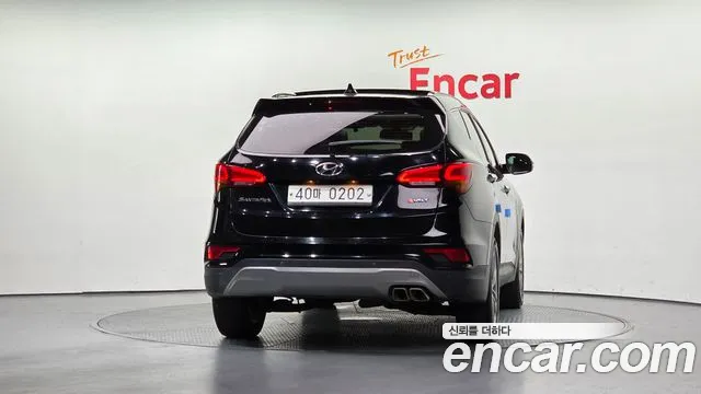 Hyundai Santa Fe 2016 thumb 4