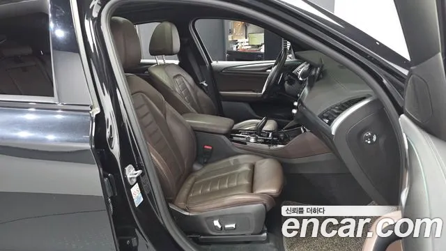 BMW X4 2021 thumb 10