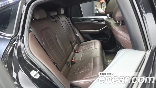 BMW X4 2021 thumb 11