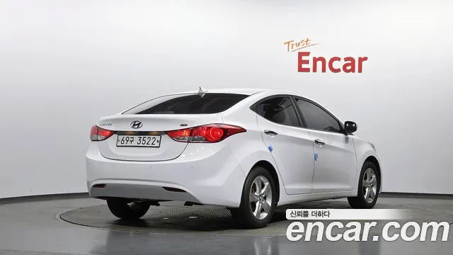 Hyundai Avante 2013 thumb 2