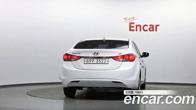 Hyundai Avante 2013 thumb 4