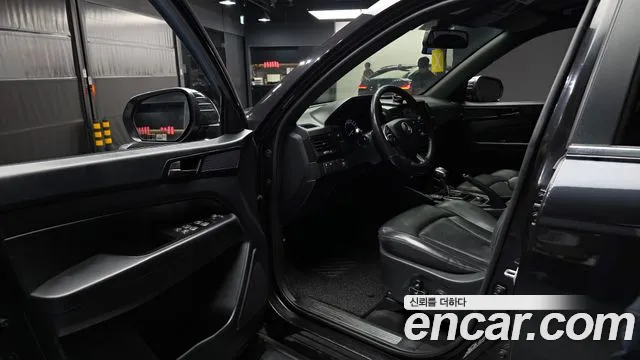 KG_Mobility_Ssangyong Rexton 2019 thumb 9