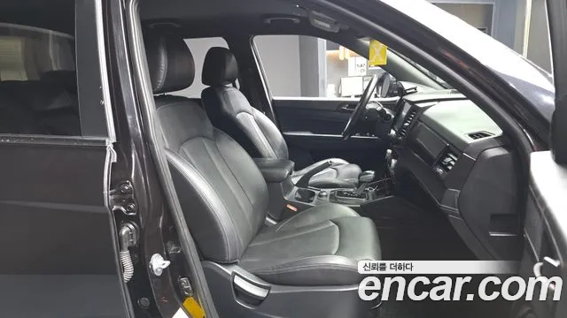 KG_Mobility_Ssangyong Rexton 2019 thumb 10